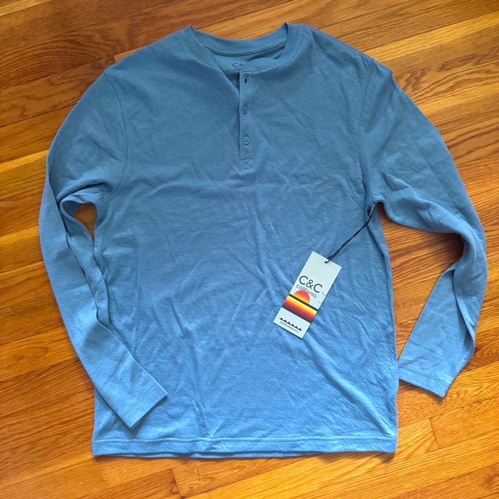 C&C California size M blue button Henley